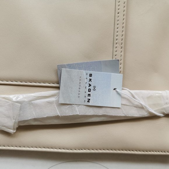 Skagen Denmark Cross Body Bag - Picture 3 of 6